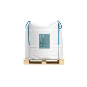 Duży worek żwiru/grysu ozdobnego na palecie. Idealny do ogrodu i architektury krajobrazu.