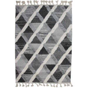 Szary dywan w romby z frędzlami, dywan z długim włosiem.