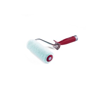 Wałek malarski t.b.t. z miętową powłoką i czerwonym uchwytem.