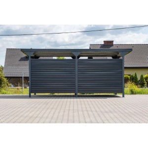 Szara wiata garażowa podwójna z drewnianą boazerią. Idealna jako schronienie dla dwóch samochodów.