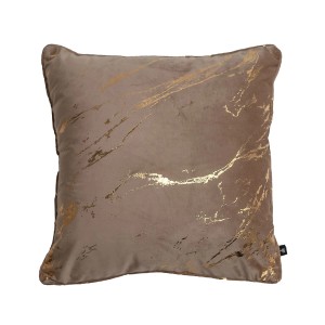 Dekoracyjna poduszka t.b.t. ze złotym marmurkowym wzorem do dekoracji wnętrz.