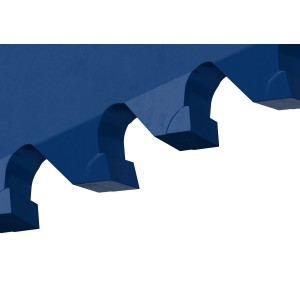 Zbliżenie niebieskiego brzeszczotu do piły szablastej (t.b.t.) do obróbki drewna.