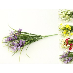 t.b.t. sztuczna roślina z fioletowymi, żółtymi, czerwonymi i białymi kwiatami w pęczku.