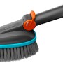 Gardena Cleansystem Szczotka ręczna Soft M z przyłączem węża, antracytowa. Idealna do delikatnych powierzchni.