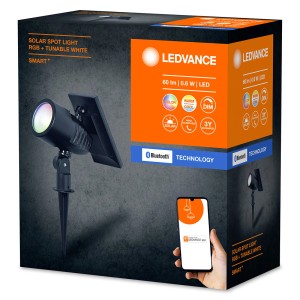 Opakowanie lampy solarnej LEDVANCE do użytku zewnętrznego z funkcją RGB i regulacją bieli.