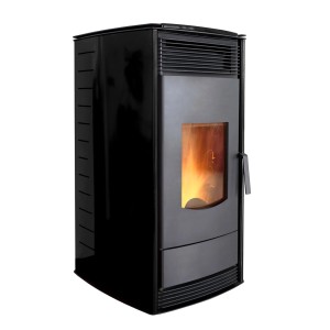 Czarny piec na pellet t.b.t. dla przytulnego ciepła w domu.