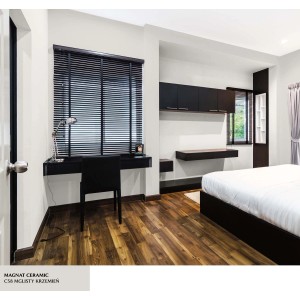 Jasna sypialnia z farbą do ścian. Kolorowe farby do ścian.