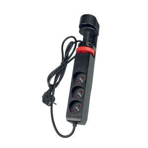 Germina Przedłużacz z zaciskiem 3-gniazdowy 2P+Z + 3xUSB 1,5 m czarny