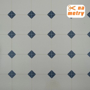 Wykładzina PCV ze wzorem niebieskich rombów.