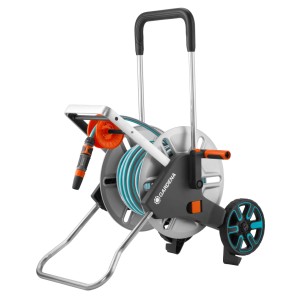 Zestaw wózka na wąż Gardena Aqua Roll M z wężem 30 m i akcesoriami.