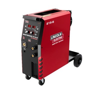 Czerwona spawarka Lincoln Electric Bestermig 215-S na kółkach. Kompaktowa konstrukcja.