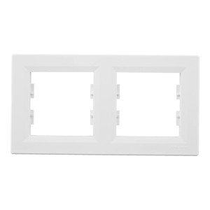 Biała podwójna ramka do włączników i gniazdek.