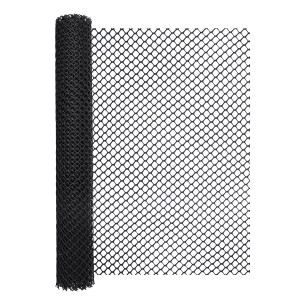 Czarna siatka druciana t.b.t., zwinięta i rozwinięta.