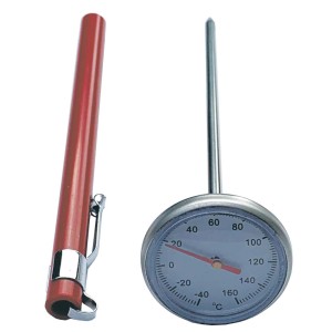 Termometr t.b.t. z czerwoną osłoną ochronną i wyświetlaczem pomiarowym.