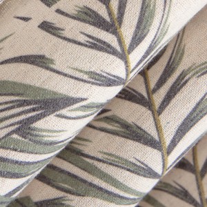 Zbliżenie zasłony t.b.t. we wzór liści.