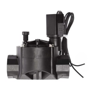 Czarny elektrozawór do podziemnych systemów nawadniania.
