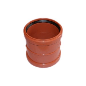 Brązowa mufa do rur kanalizacyjnych, do łączenia rur podziemnych.