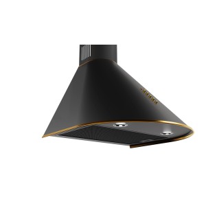 Czarny okap ścienny t.b.t. ze złotym wykończeniem.