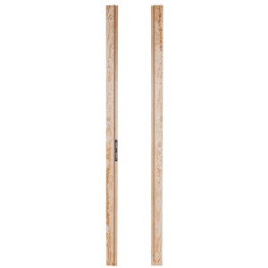 Ościeżnice drzwiowe t.b.t. z jasnego drewna, widok szczegółowy.