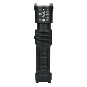 Czarna latarka t.b.t. z funkcją zoom i różnymi intensywnościami światła.