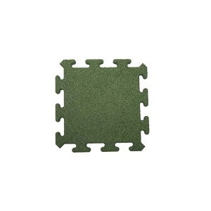 Zielona mata do zabawy t.b.t. z połączeniem puzzli do strefy zabaw.