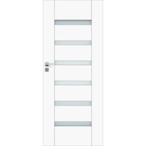 Białe drzwi wewnętrzne z pięcioma poziomymi panelami szklanymi i srebrną klamką.