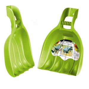 Zielone plastikowe chwytaki do liści do prac ogrodowych.