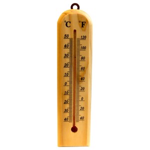 Drewniany termometr ze skalą Celsjusza i Fahrenheita do użytku wewnętrznego.