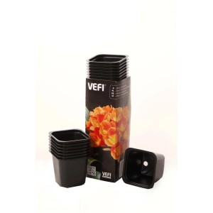 Czarne doniczki rozsadowe VEFI, kwadratowe, do Szklarnie.