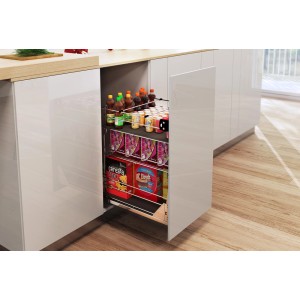 Szafka kuchenna z wysuwanym systemem przechowywania zapasów.