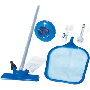 Zestaw do czyszczenia basenu Bestway z odkurzaczem, skimmerem, termometrem, dozownikiem i paskami testowymi.