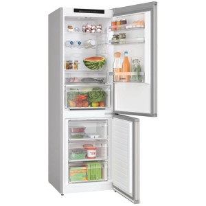 Otwarta chłodziarko-zamrażarka z żywnością w półkach i szufladach.