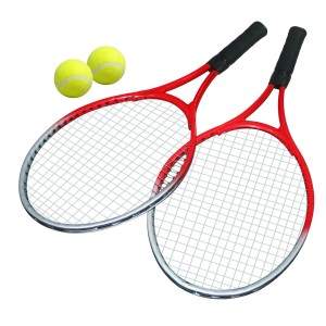 Dwie czerwone rakiety tenisowe i dwie piłki tenisowe do Dalszy sprzęt do zabawy.