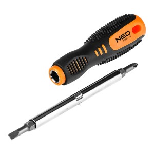 Wkrętak t.b.t. z uchwytem na bity i bitem.