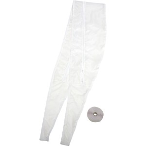 Akcesorium do klimatyzatora t.b.t. z zamkiem błyskawicznym i taśmą klejącą.