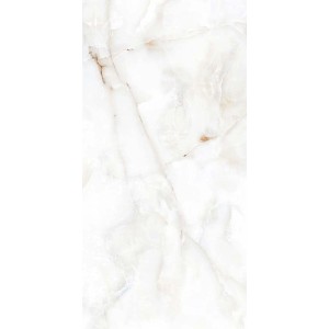 Jasna płytka podłogowa z efektem marmuru, idealna do stylowych wnętrz.