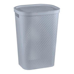 Szary kosz na pranie z pokrywą i perforowanym wzorem.