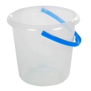 Wiadro Keeeper, 10 l, naturalne-transparentne z niebieskim uchwytem i wylewką.