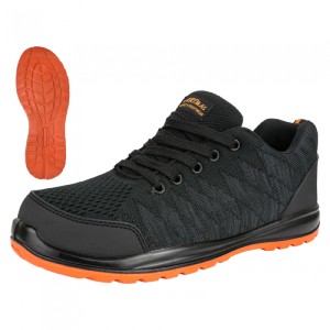 Czarne buty robocze t.b.t. z pomarańczową podeszwą. Obuwie ochronne do pracy.