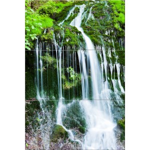 Dekoracyjna dekoracja ścienna z motywem wodospadu do stylowej aranżacji wnętrz.