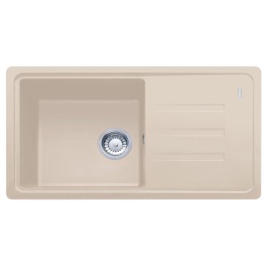 Beżowy zlewozmywak granitowy z ociekaczem i okrągłym koszem ze stali nierdzewnej.