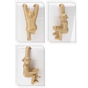 Złote figurki małp jako dekoracja ogrodowa do zawieszenia na doniczkach.