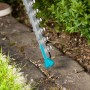 Elektryczne nożyce do żywopłotu Gardena EasyCut 420/45 w użyciu, detal ostrza.