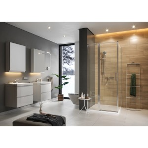 Nowoczesna łazienka z białymi szafkami umywalkowymi t.b.t., szafkami lustrzanymi i prysznicem.