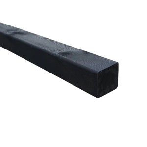 Czarny słupek t.b.t. do ogrodzeń i aranżacji ogrodów.