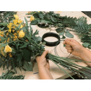 Zielony drut wiązałkowy (1,4 mm, 20 m) do wiązania kwiatów i roślin, zastosowanie.