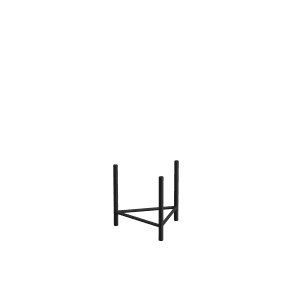 Czarny metalowy stojak na kwiaty t.b.t. do użytku wewnętrznego.