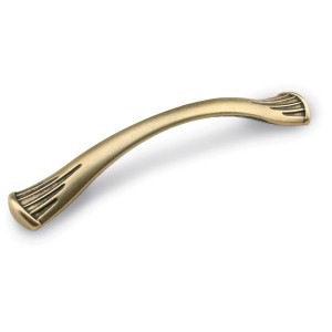 Zakrzywiony uchwyt meblowy w kolorze złotym do szafek i szuflad.