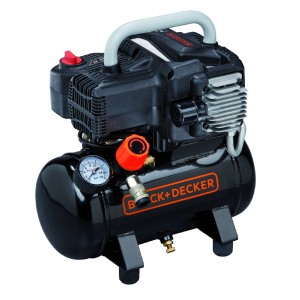 Czarny kompresor Black+Decker z uchwytem i manometrem.
