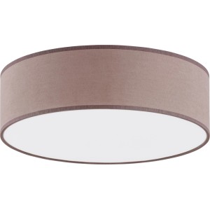 Beżowa lampa sufitowa t.b.t. z materiałowym abażurem do oświetlenia pomieszczeń.